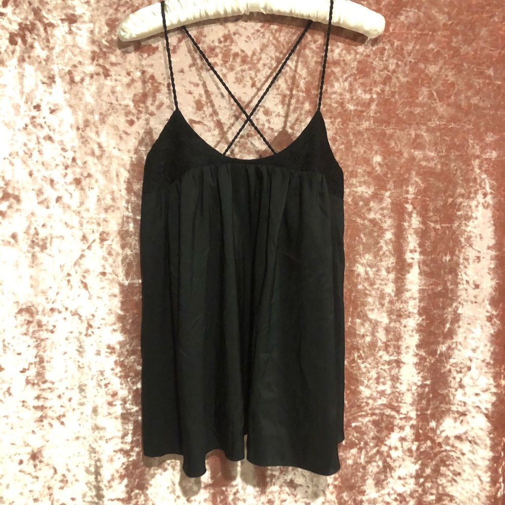 🎀 black VS tank with lace details